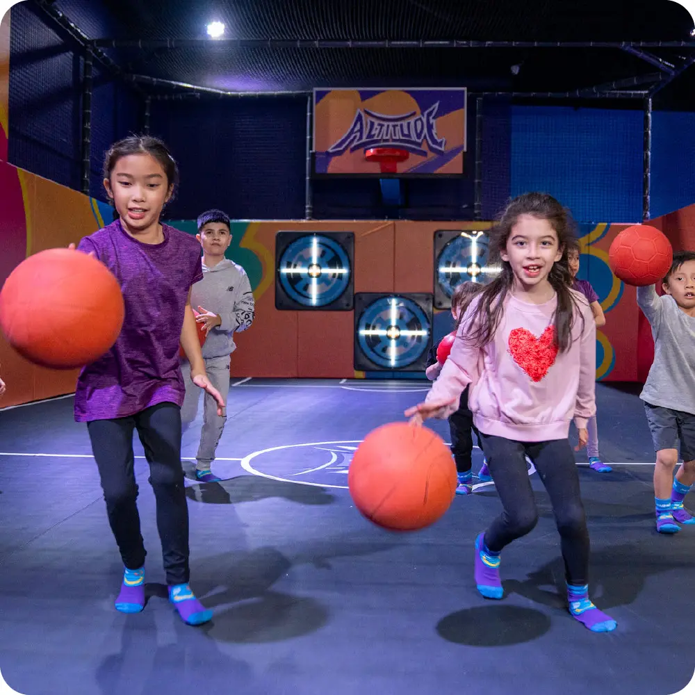 altitude-trampoline-park-02@2x-100